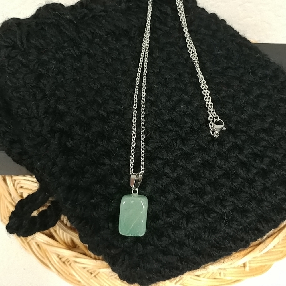 Green Aventurine Necklace Natural Gemstone Pendant Stainless-Steel Necklace NEW - Picture 9 of 17